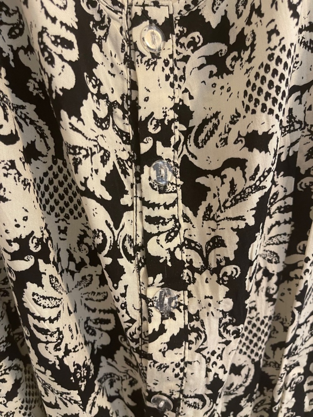 (New) Women's Black and Cream Sleeveless Printed Roomper - Picture 5 of 6